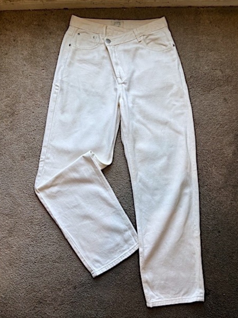 Dissh "Cameron" Off-White" Criss/Cross-High-Waist Straight-Leg Jeans Euc/Sz 29 — image 4 of 8